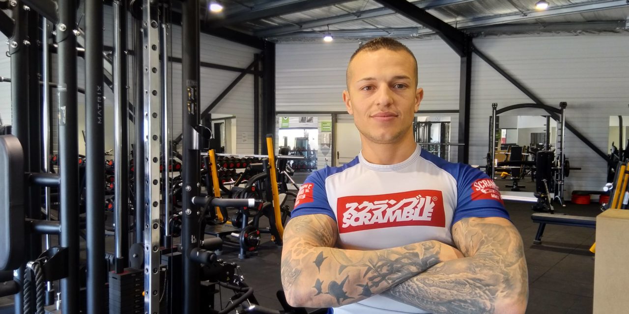 Raphaël, coach sportif à la nouvelle salle de sport de Vauvert