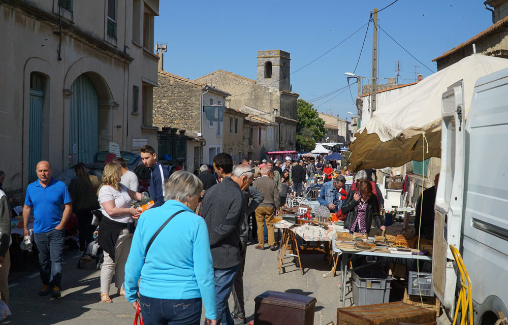 Belle affluence pour le vide-grenier de Beauvoisin