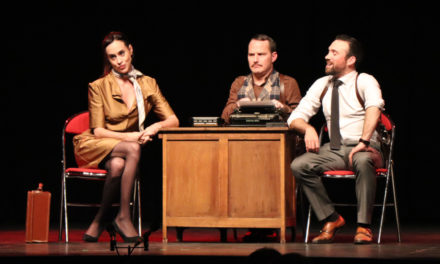 « Revolvers et talons hauts », la pièce séduit le public de Vauvert