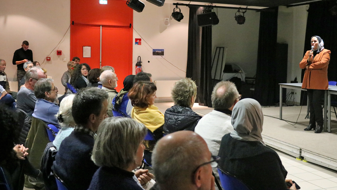 Latifa Ibn Ziaten délivre un message de paix et d’amour au collège de Vauvert