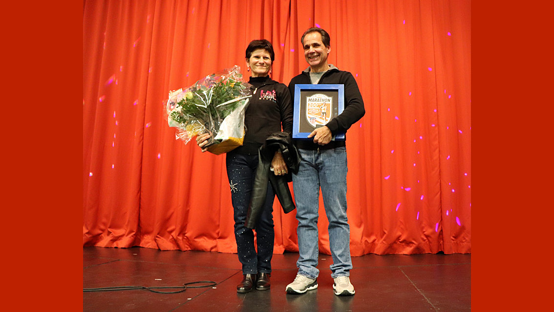 Rémi Boileau a présenté les médailles de ses 200 marathons