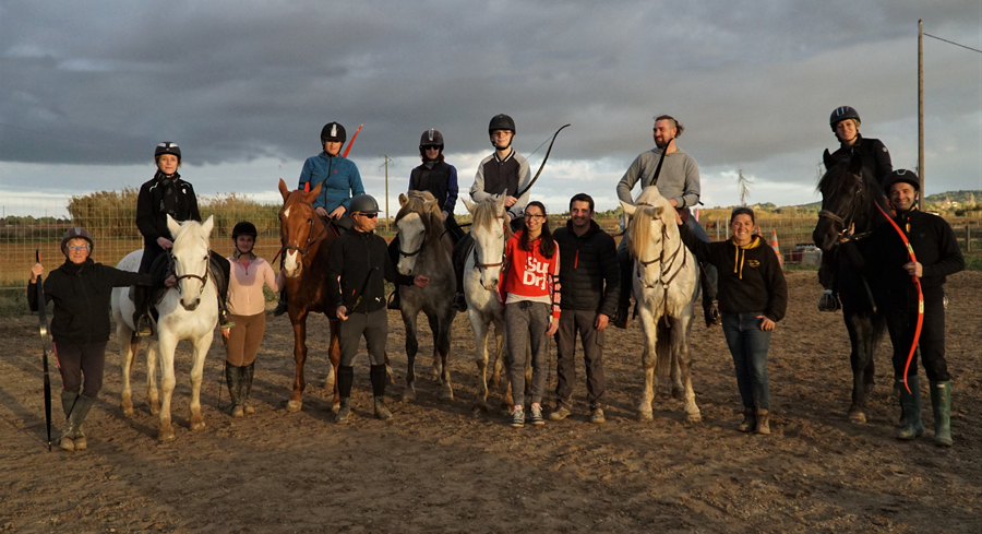 Le tir à l’arc à cheval à l’Écurie du Vieux Mas.