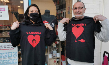 Les objets personnalisés de Mélanie Pagliaro ont du succès