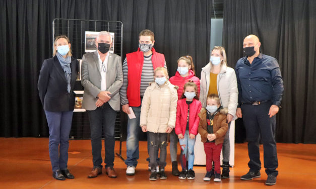 Les lauréats du concours « Aimargues en lumière » récompensés