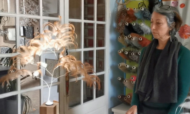 Du chapeau à la plume, Sandrine Cousi est devenue plumassière