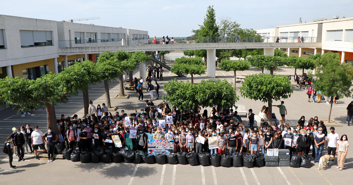 Concours « Trions nos bouchons » au collège de Vauvert