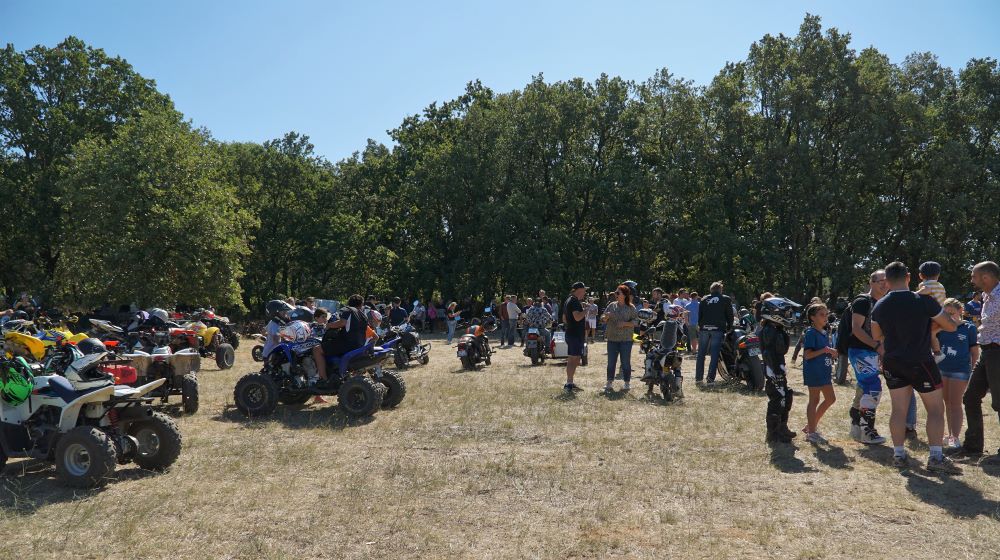 déjeuner aux prés du Moto Cross