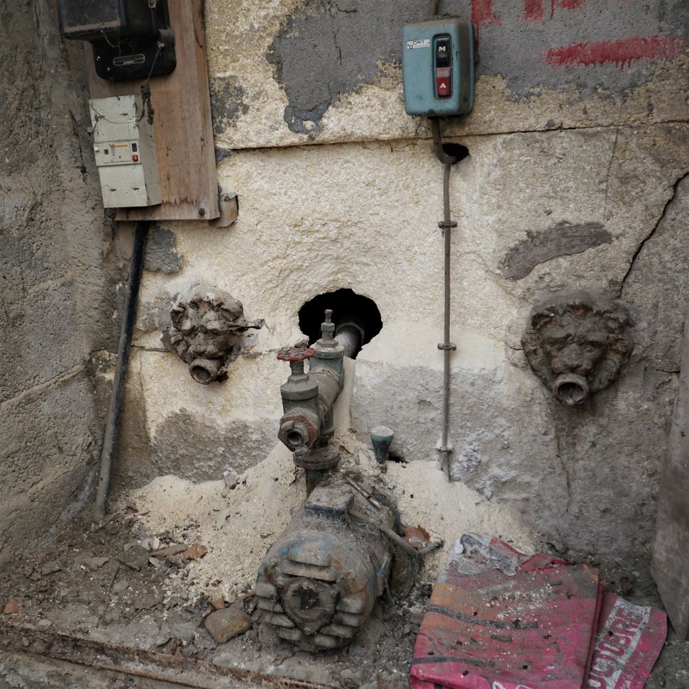 becs verseurs et pompe