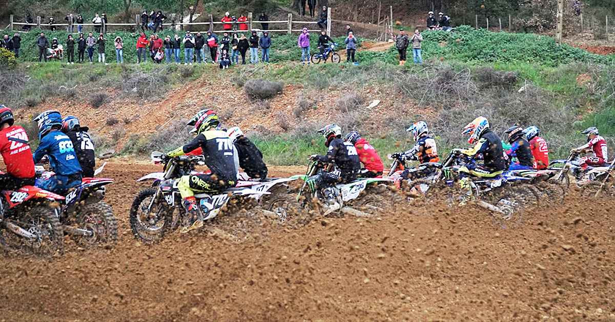 Le spectaculaire retour du Moto-Club des Costières
