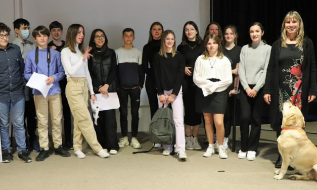 Les élèves de l’équipe Erasmus + présentent leur projet