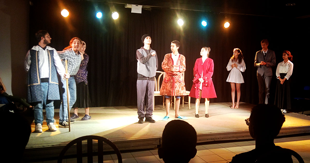 Du théâtre au collège