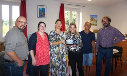 Dons de l’APE des Moulins à l’école élémentaire de Beauvoisin