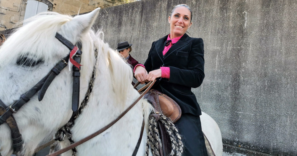Traditions : La vie quotidienne d’un gardian en Camargue détaillée dans un ouvrage cosigné par Sandy Bouterin-Bernal et Dominique Paret